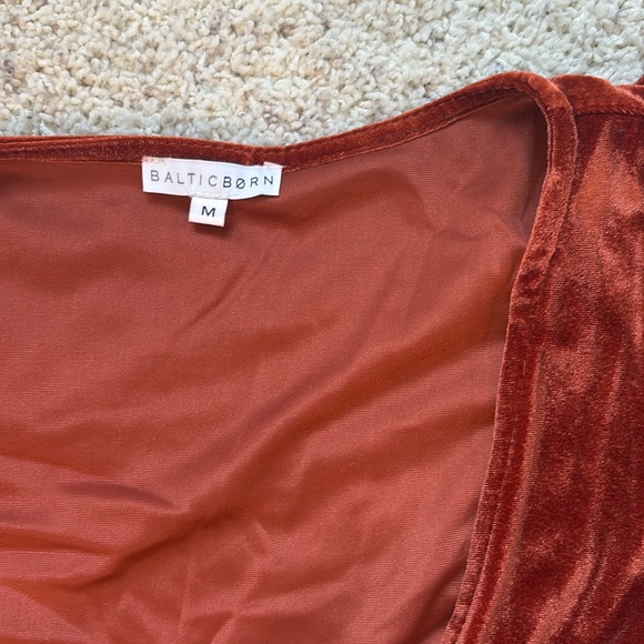 Baltic Born Meghan Velvet Maxi Wrap Dress size medium rust - Picture 3 of 6